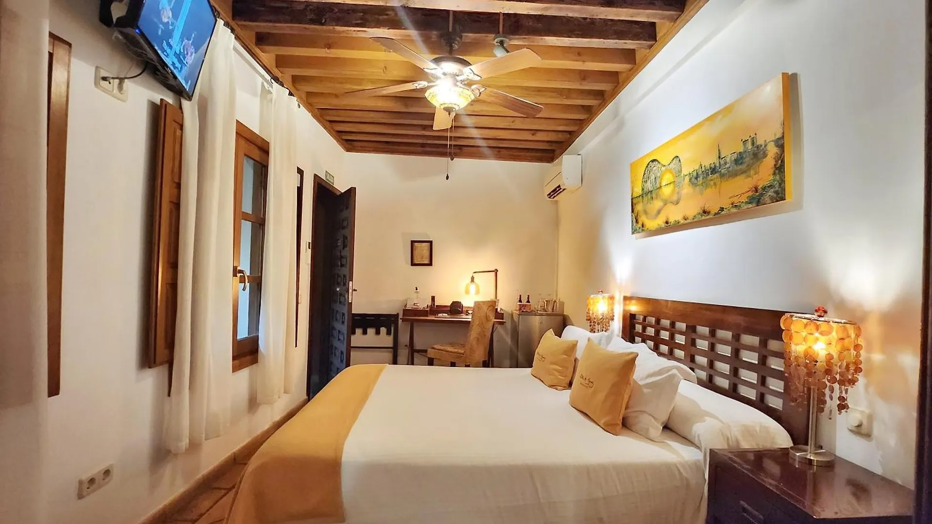 Entre Dos Aguas Hotel Boutique Toledo 3*,